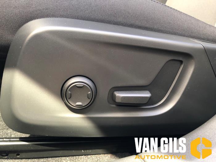 Polestar Polestar 2 82kWh Long Range Single Motor Sloopvoertuig (2023, Blauw)