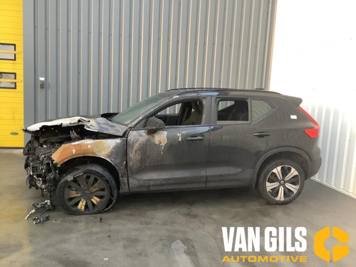 Volvo XC40 Single Motor 69 kWh Sloopvoertuig (2023, Zwart)