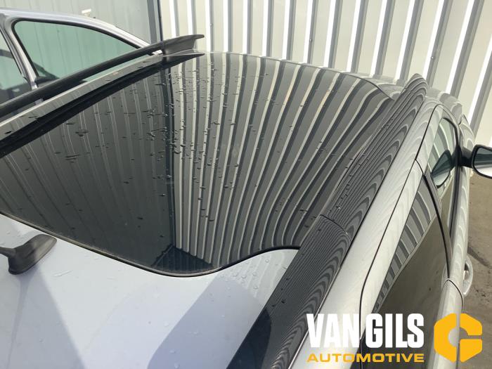 Citroen C4 Cactus 1.2 PureTech 110 12V Sloopvoertuig (2015, Metallic, Zilvergrijs)