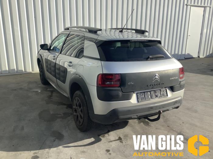 Citroen C4 Cactus 1.2 PureTech 110 12V Sloopvoertuig (2015, Metallic, Zilvergrijs)