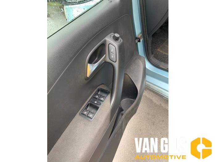 Volkswagen Polo V 1.2 TDI 12V BlueMotion Sloopvoertuig (2012, Blauw)