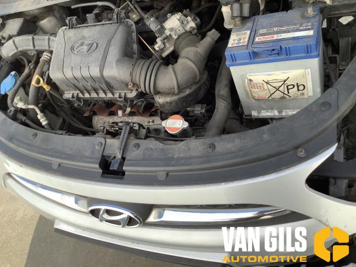 Hyundai i10 1.1i 12V Sloopvoertuig (2011, Grijs)