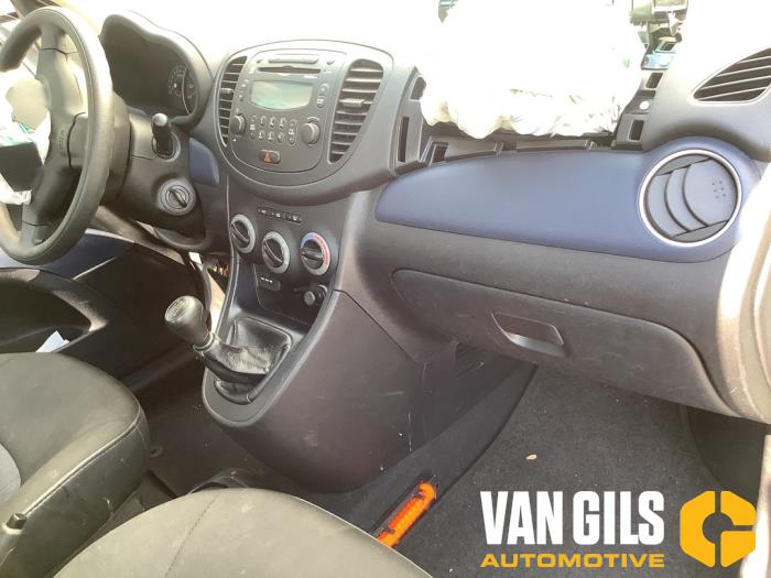 Hyundai i10 1.1i 12V Sloopvoertuig (2011, Grijs)