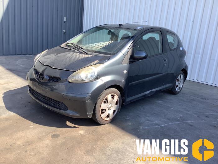 Toyota Aygo 1.0 12V VVT-i Sloopvoertuig (2007, Grijs)