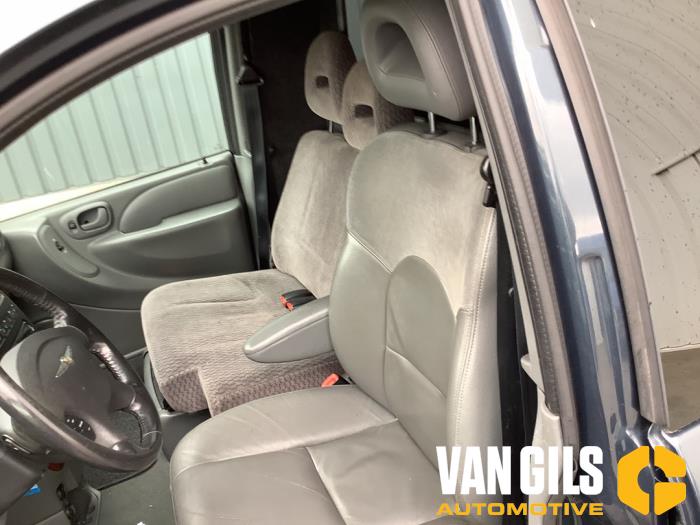 Chrysler Voyager/Grand Voyager 2.8 CRD 16V Autom. Sloopvoertuig (2008, Graniet)