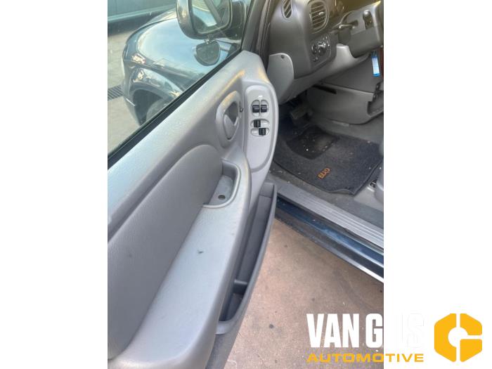 Chrysler Voyager/Grand Voyager 2.8 CRD 16V Autom. Sloopvoertuig (2008, Graniet)