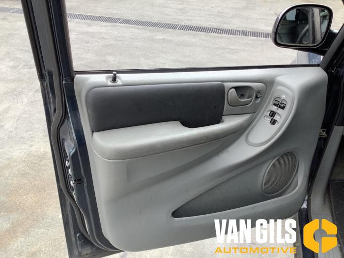 Chrysler Voyager/Grand Voyager 2.8 CRD 16V Autom. Sloopvoertuig (2010, Graniet)