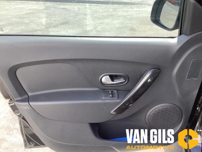 Dacia Logan MCV II/Sandero Wagon 0.9 TCE 12V Sloopvoertuig (2018, Zwart)