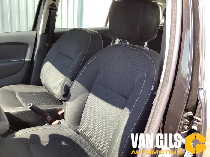 Dacia Logan MCV II/Sandero Wagon 0.9 TCE 12V Sloopvoertuig (2018, Zwart)