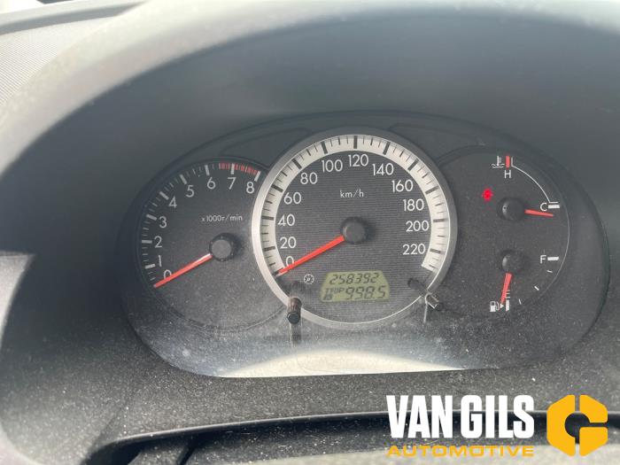 Mazda 5 2.0i 16V Sloopvoertuig (2006, Beige)