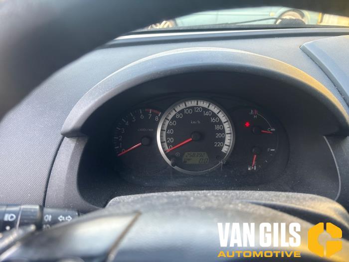 Mazda 5 2.0i 16V Sloopvoertuig (2006, Beige)