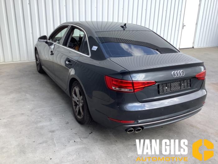 Audi A4 2.0 TDI 16V Sloopvoertuig (2016, Grijs)
