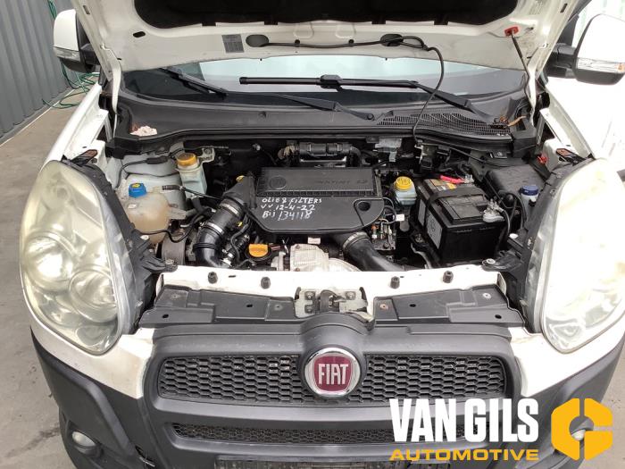 Fiat Doblo Cargo 1.3 MJ 16V DPF Euro 5 Sloopvoertuig (2013, Graniet)