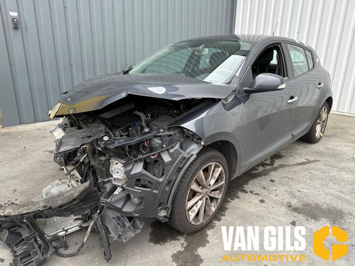 Renault Megane III Berline 1.4 16V TCe 130 Sloopvoertuig (2010, Grijs)