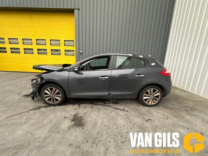 Renault Megane III Berline 1.4 16V TCe 130 Sloopvoertuig (2010, Grijs)