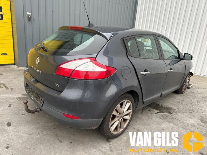 Renault Megane III Berline 1.4 16V TCe 130 Sloopvoertuig (2010, Grijs)