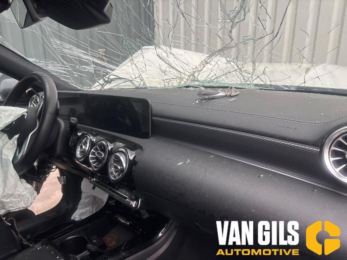 Mercedes CLA Shooting Brake 1.5 CLA-180d Sloopvoertuig (2020, Wit)