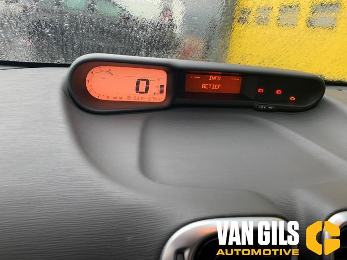 Citroen C3 Picasso 1.4 16V VTI 95 Sloopvoertuig (2009, Zwart)