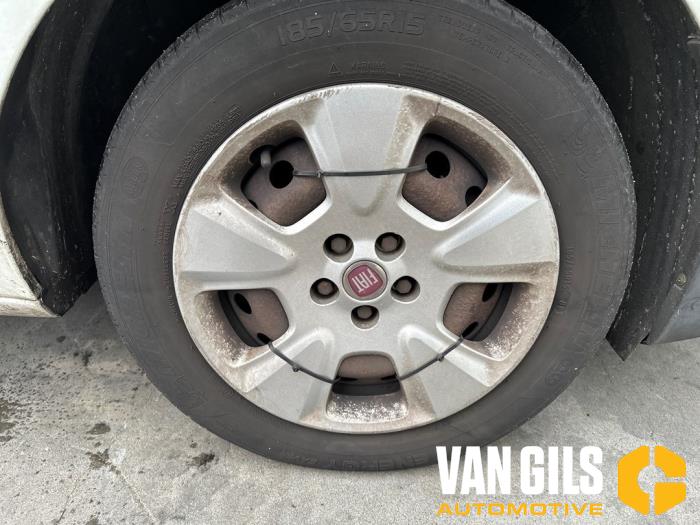 Fiat Doblo Cargo 1.3 MJ 16V DPF Euro 5 Sloopvoertuig (2011, Graniet)