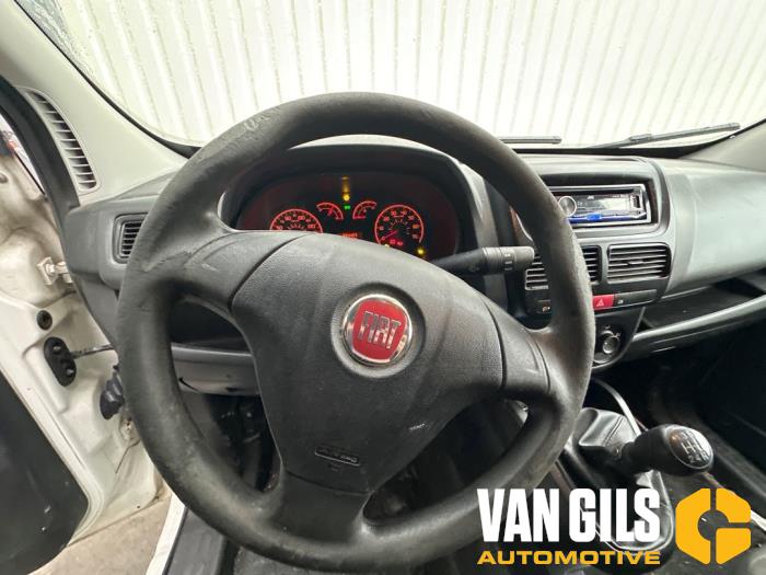 Fiat Doblo Cargo 1.3 MJ 16V DPF Euro 5 Sloopvoertuig (2011, Graniet)