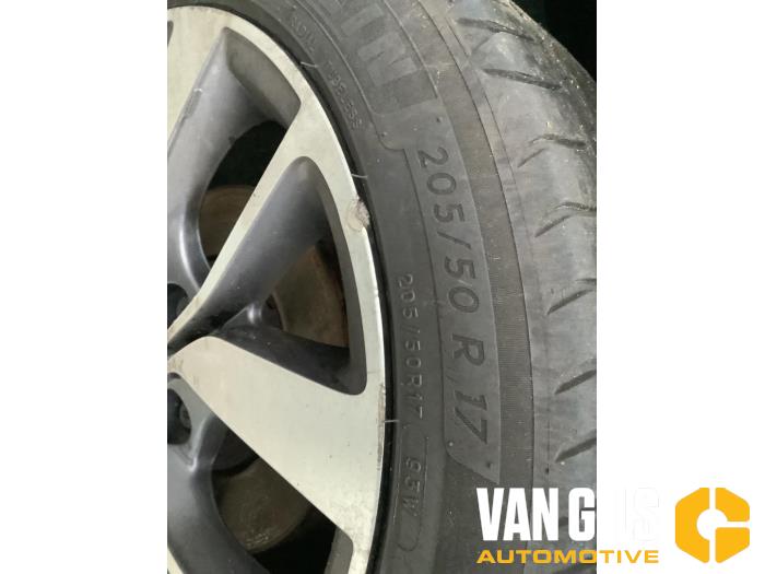 Renault Megane IV Estate 1.5 Energy dCi 110 Sloopvoertuig (2017, Grijs)