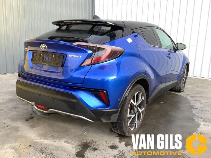 Toyota C-HR 1.8 16V Hybrid Sloopvoertuig (2017, Blauw)