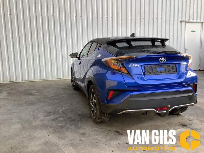 Toyota C-HR 1.8 16V Hybrid Sloopvoertuig (2017, Blauw)