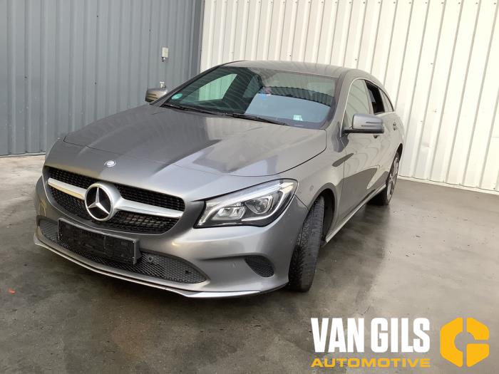 Mercedes CLA Shooting Brake 2.2 CLA-200 CDI, 200 d 16V Sloopvoertuig (2018, Wit)