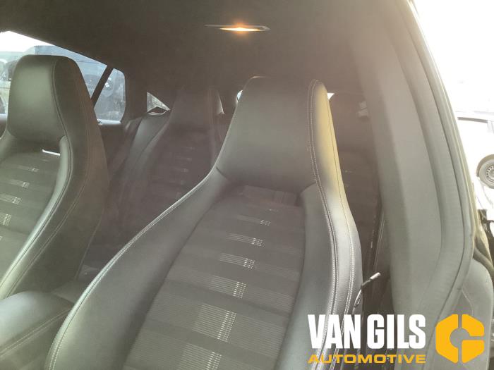 Mercedes CLA Shooting Brake 2.2 CLA-200 CDI, 200 d 16V Sloopvoertuig (2018, Wit)