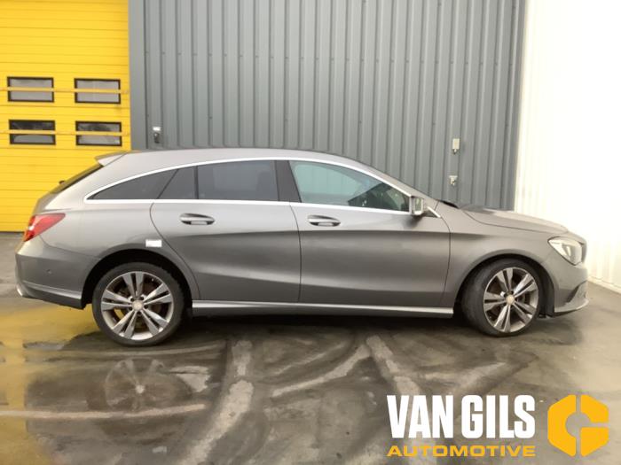 Mercedes CLA Shooting Brake 2.2 CLA-200 CDI, 200 d 16V Sloopvoertuig (2018, Wit)