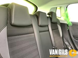 Peugeot 2008 1.2 12V e-THP PureTech 110 Sloopvoertuig (2017, Grijs)