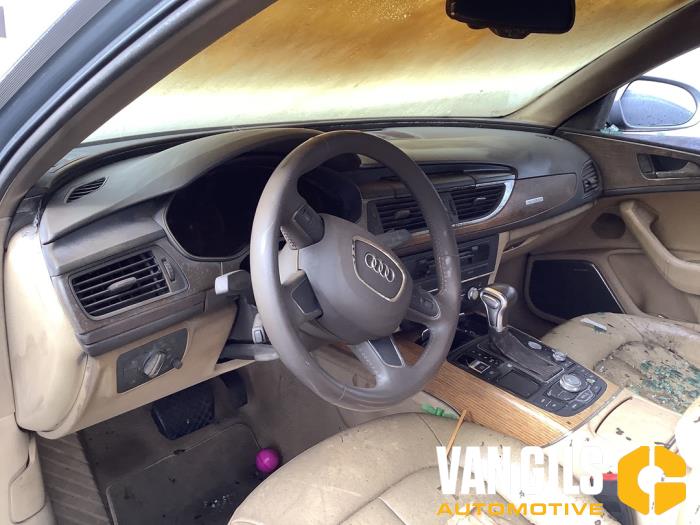 Audi A6 3.0 V6 24V TFSI Quattro Sloopvoertuig (2012, Metallic, Grijs, Zilvergrijs)