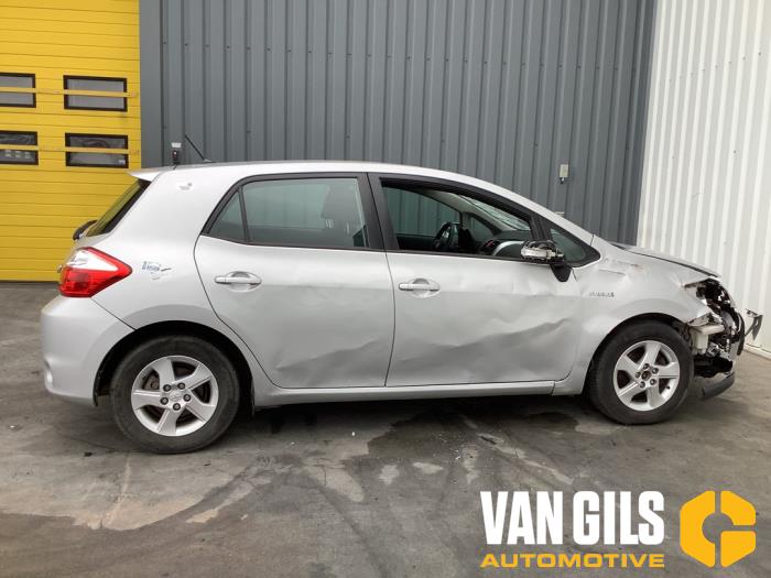 Toyota Auris 1.8 16V HSD Full Hybrid Sloopvoertuig (2012, Grijs)