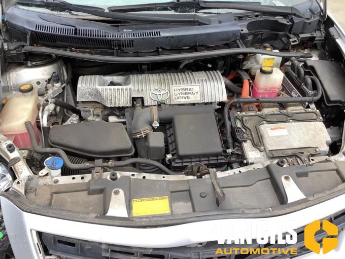 Toyota Auris 1.8 16V HSD Full Hybrid Sloopvoertuig (2012, Grijs)