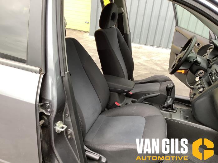 Mitsubishi Outlander 2.0 16V 4x2 Sloopvoertuig (2006, Grijs)