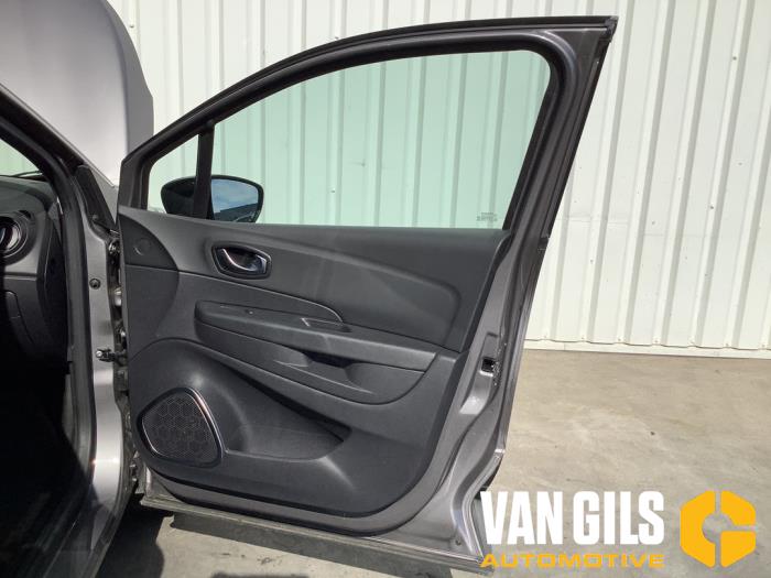 Renault Captur 0.9 Energy TCE 12V Sloopvoertuig (2018, Grijs)