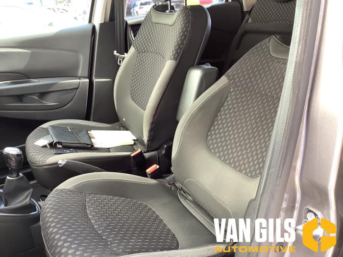 Renault Captur 0.9 Energy TCE 12V Sloopvoertuig (2018, Grijs)