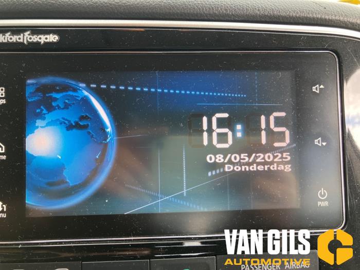 Mitsubishi Outlander 2.0 16V PHEV 4x4 Sloopvoertuig (2016, Grijs)