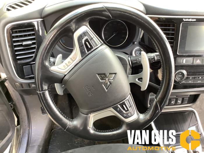 Mitsubishi Outlander 2.0 16V PHEV 4x4 Sloopvoertuig (2016, Grijs)