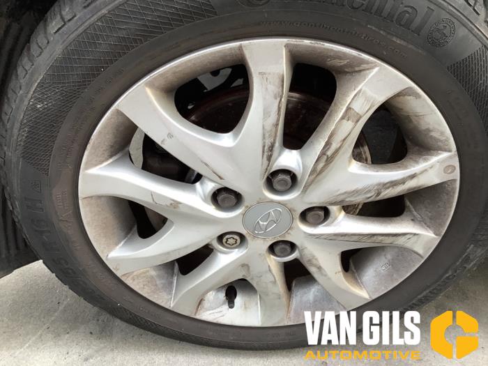 Hyundai i30 1.6 GDI Blue 16V Sloopvoertuig (2012, Zwart)