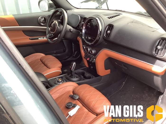 Mini Countryman 1.5 12V Cooper Sloopvoertuig (2020, Groen)