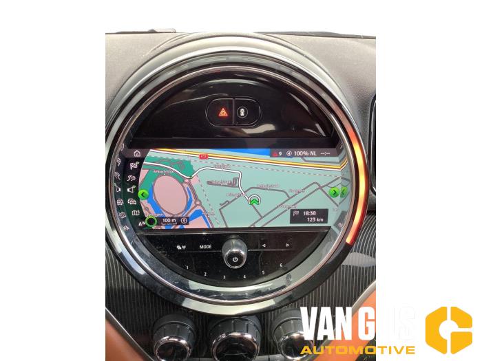 Mini Countryman 1.5 12V Cooper Sloopvoertuig (2020, Groen)