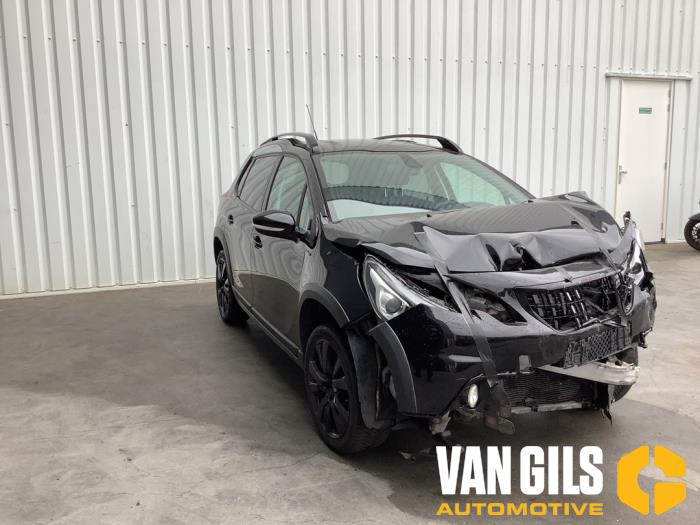 Peugeot 2008 1.2 12V e-THP PureTech 110 Sloopvoertuig (2018, Zwart)