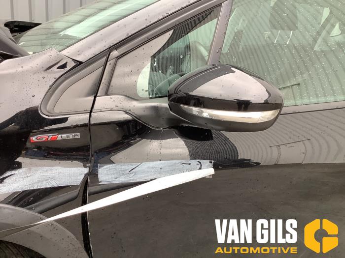 Peugeot 2008 1.2 12V e-THP PureTech 110 Sloopvoertuig (2018, Zwart)