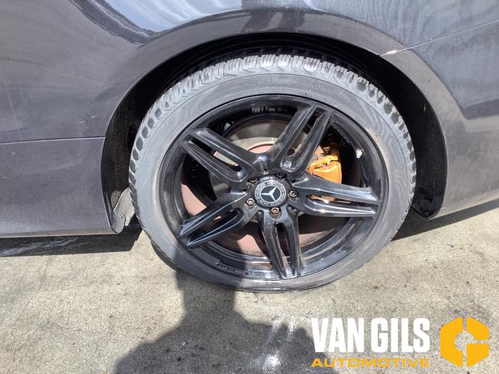 Mercedes E E-200 2.0 Turbo 16V Sloopvoertuig (2017, Zwart)