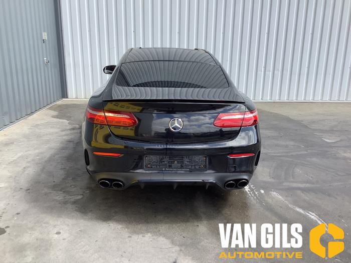 Mercedes E E-200 2.0 Turbo 16V Sloopvoertuig (2017, Zwart)