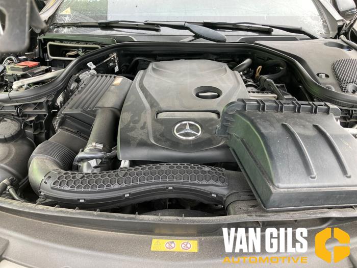 Mercedes E E-200 2.0 Turbo 16V Sloopvoertuig (2017, Zwart)