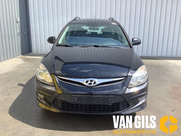 Hyundai i30 Crosswagon 1.4 CVVT 16V Sloopvoertuig (2012, Zwart)