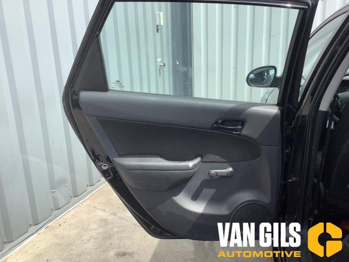 Hyundai i30 Crosswagon 1.4 CVVT 16V Sloopvoertuig (2012, Zwart)