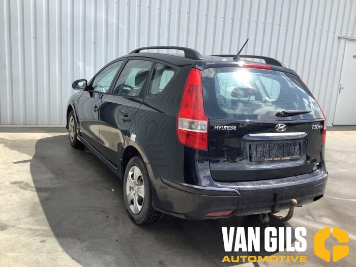Hyundai i30 Crosswagon 1.4 CVVT 16V Sloopvoertuig (2012, Zwart)